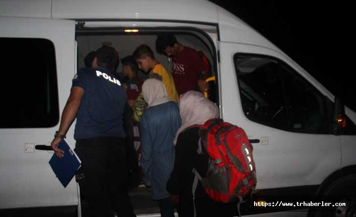 28 göçmen kaçma hazırlığı yaparken Kuşadası'nda yakalandı