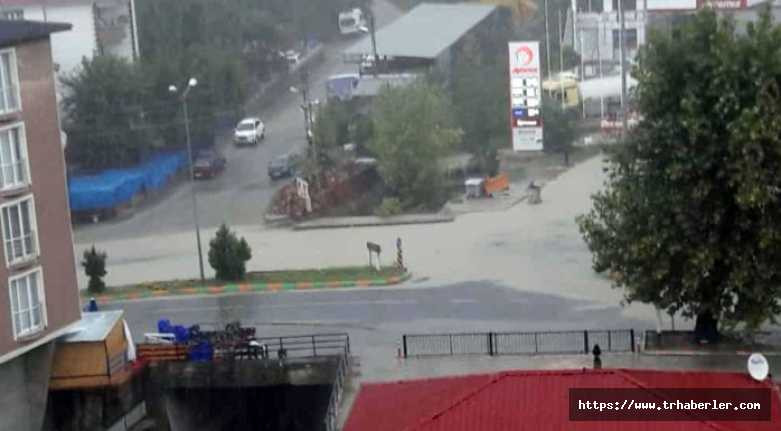 Artvin’de dere taşkını kameralara yansıdı!