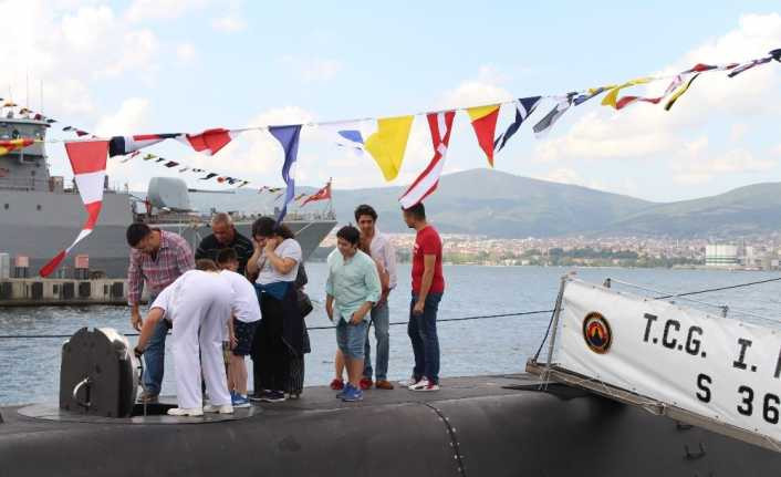 Gölcük Donanması gemileri 30 Ağustos ziyaretçilerine açıldı