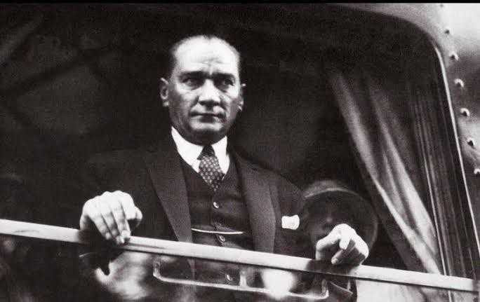 Atatürk tablosu icralık oldu