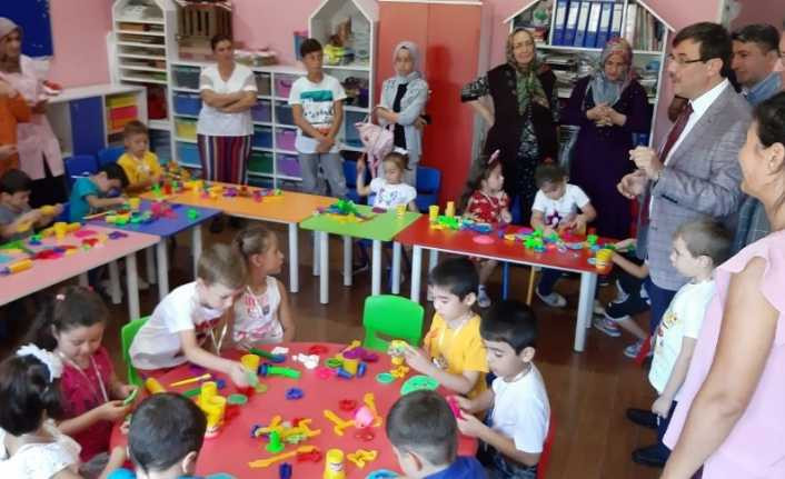 Bursa’da okullar öğrencilerle şenlendi