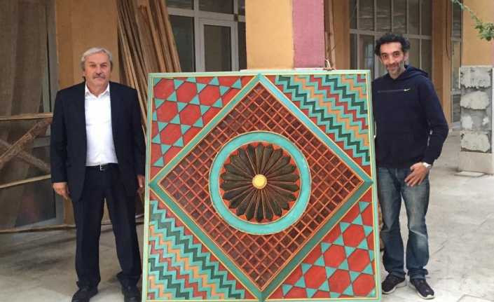 Ahşap tavan motifleri sanatı Osmaneli’nde hayat buldu