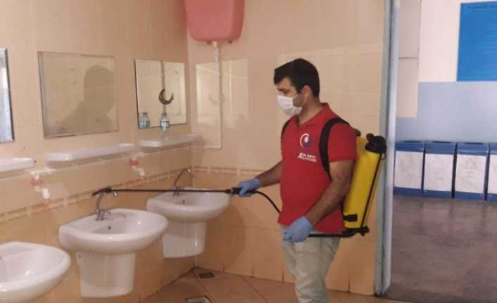 Bayrampaşa’da okullar dezenfekte edildi