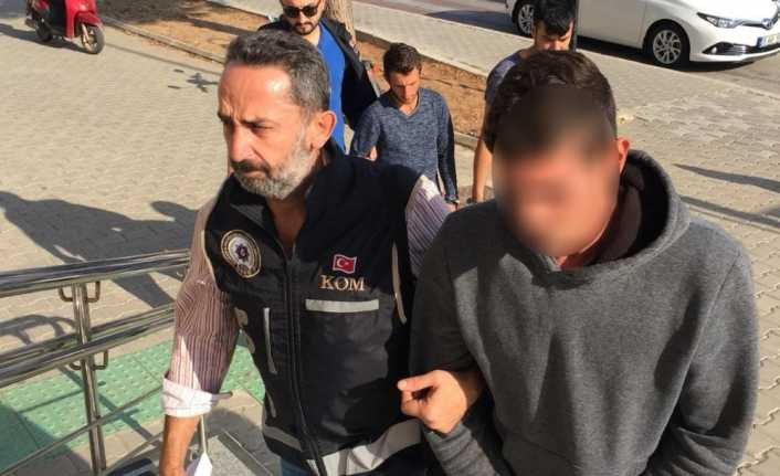 Çeşme’de yakalanan 4 insan kaçakçısı tutuklandı
