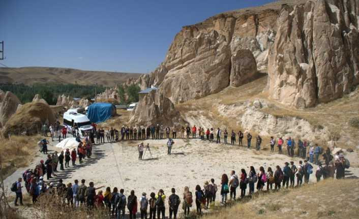 Doğasever 125 dağcı Vanadokya’yı gezdi