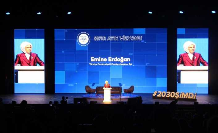 Emine Erdoğan: "2023 yılına kadar geri kazanım oranımızı yüzde 35 seviyesine çıkaracağız"
