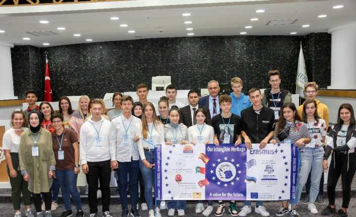 Erasmus öğrencileri Meram Belediyesini ziyaret etti