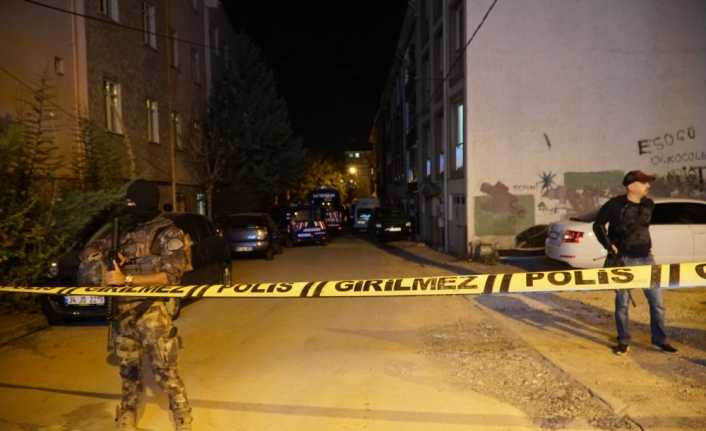 Eskişehir’de 2 teröristin öldürüldüğü hücre evinde aramalar sürüyor
