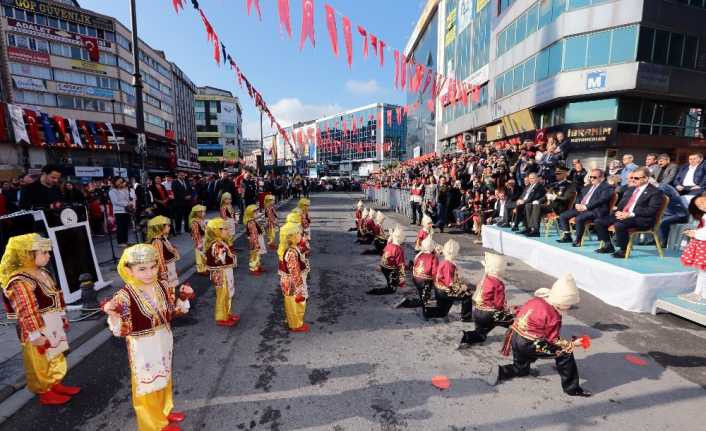 Gaziosmanpaşa’da Cumhuriyet Bayramı coşkuyla kutlandı