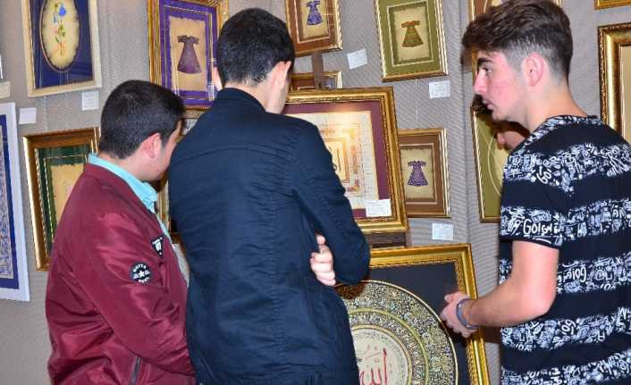 Geleneksel İslam Sanatları sergisine öğrencilerden yoğun ilgi