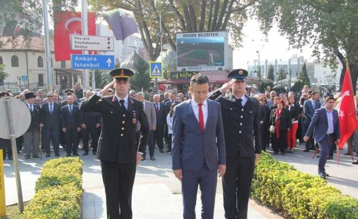 Hendek’te 29 Ekim kutlamaları törenle başladı