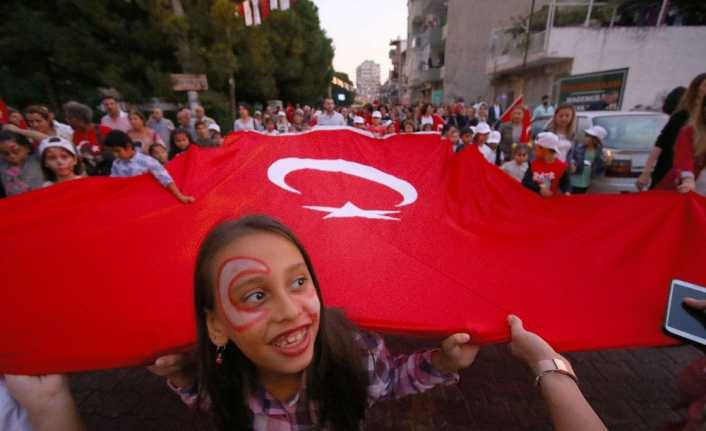 İzmir’in ilçelerinde 29 Ekim coşkusu