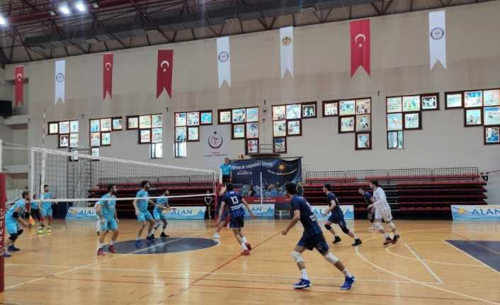 Kağıtspor Voleybol 3’te 3 yaptı