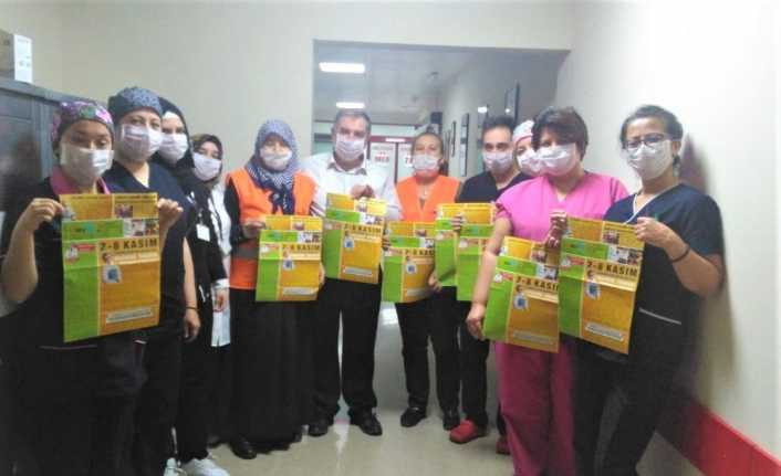 Kütahya’da hastane personeli maske takarak LÖSEV’e destek verdi