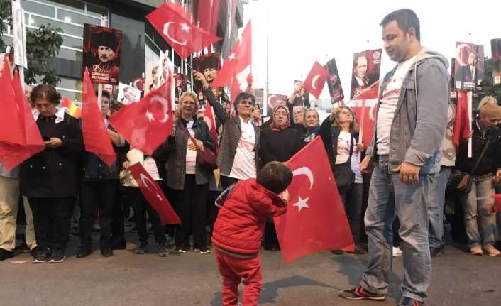 Maltepelilerden Cumhuriyet yürüyüşü