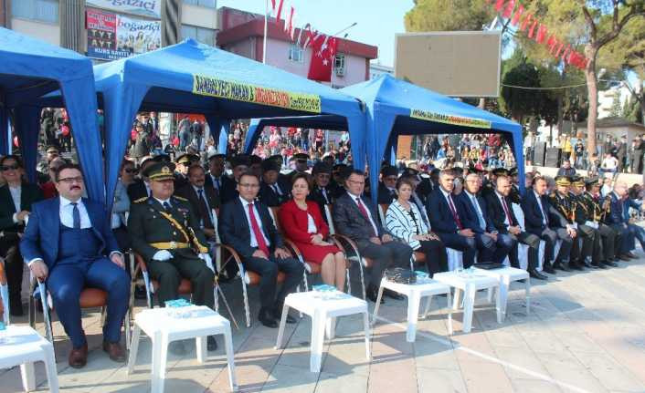 Manisa ilçelerinde Cumhuriyet coşkusu