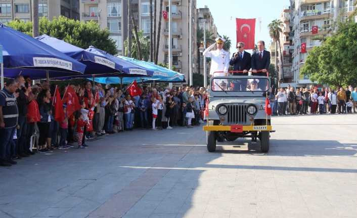 Mersin’de Cumhuriyet Bayarım coşkusu