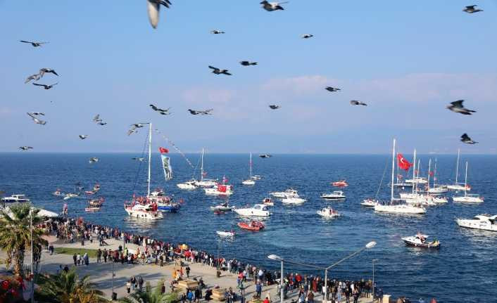 Mudanya’daki Cumhuriyet coşkusu denize yansıdı