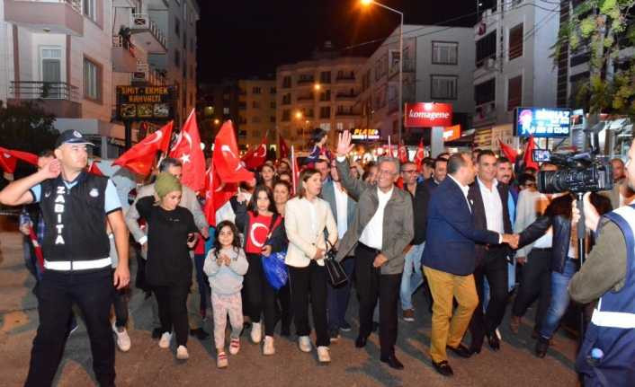 Torbalı’da 29 Ekim Zakkum ile kutladı