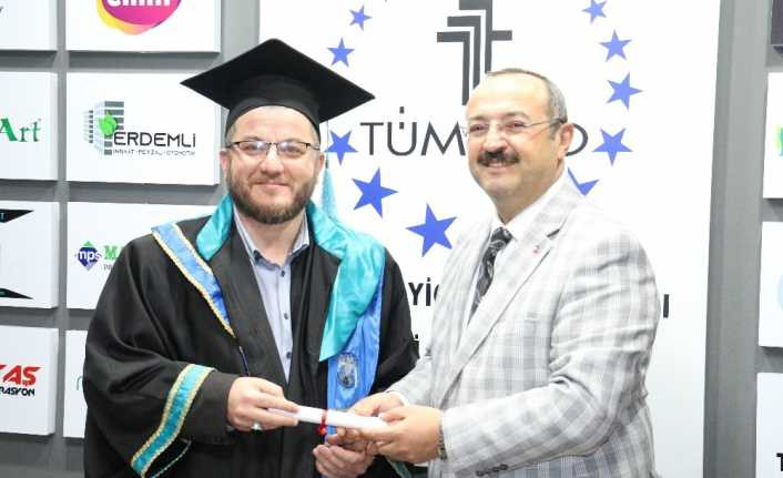 TÜMSİAD Konya Şubesinde diploma heyecanı