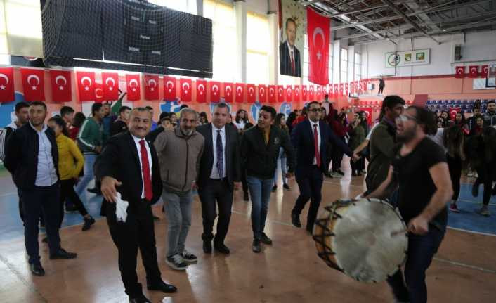 Tunceli’de Cumhuriyet Bayramı coşkusu