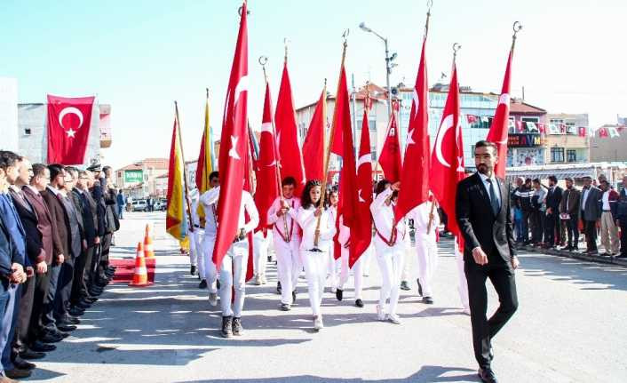 Yunak’ta Cumhuriyet Bayramı çeşitli etkinliklerle kutlandı